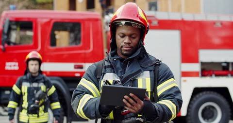  Apply for REDELINGHUYS Fire Fighter Learnerships 2026 under Bergrivier Municipality. Grade 12 required, no experience needed. Closing date 9 January 2026.